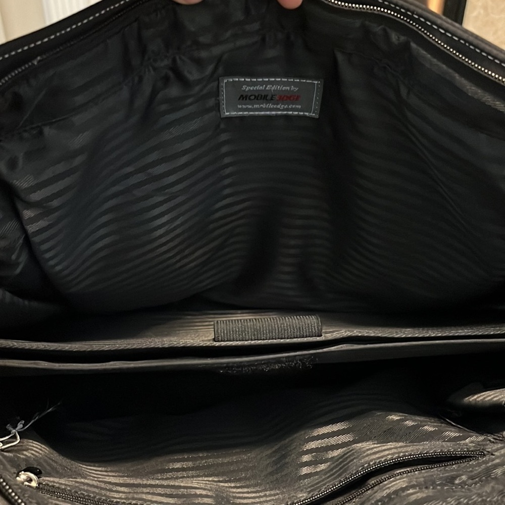𝅺mobile Edge Laptop Ultra Tote, in very good condition #JA - Picture 6 of 7